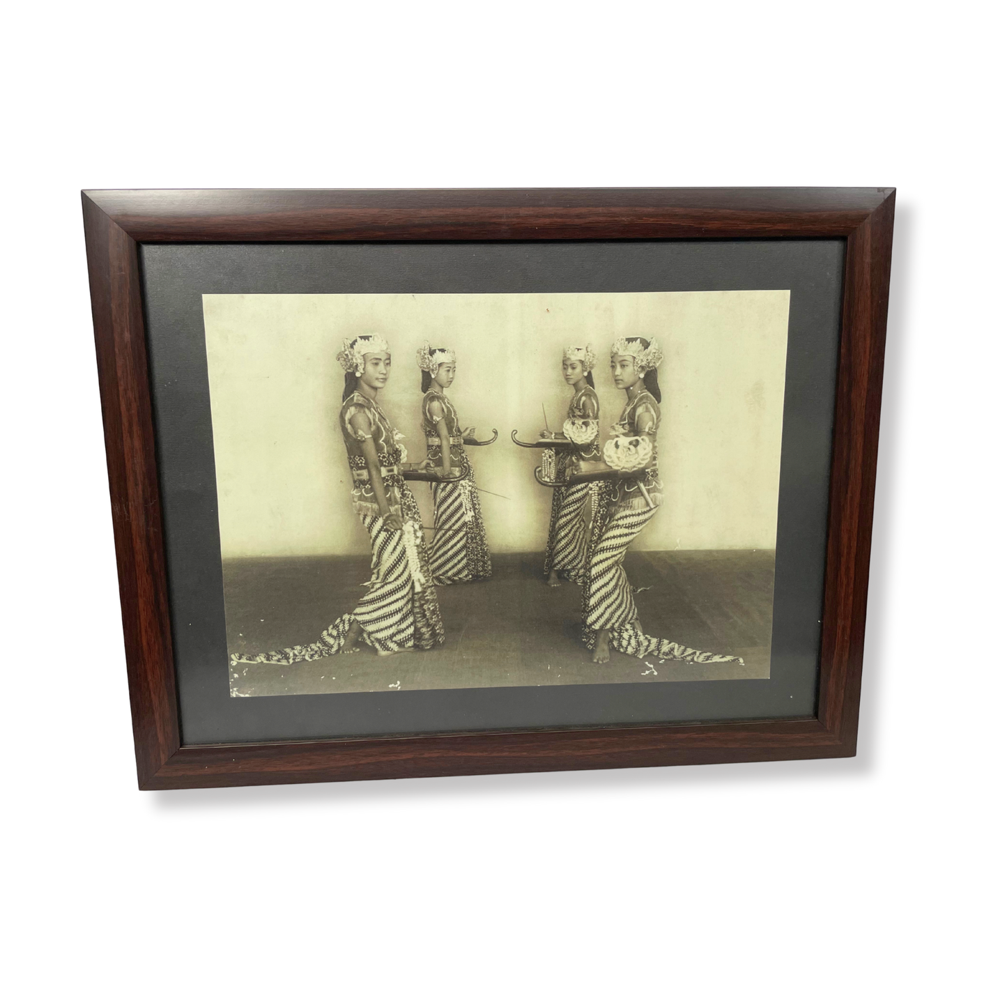 ANTIQUE FRAMED COLLECTIBLE OLD PHOTOGRAPH