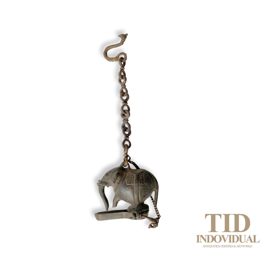 ANTIQUE DECORATIVE INDIAN ARTS BRASS DIYA- HANDICRAFT ELEPHANT SOLID BRASS HANGING OIL LIGHT LAMP