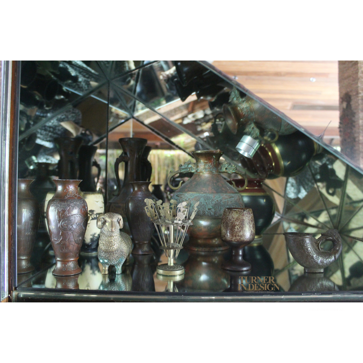 ANTIQUES CLEARANCE SALE