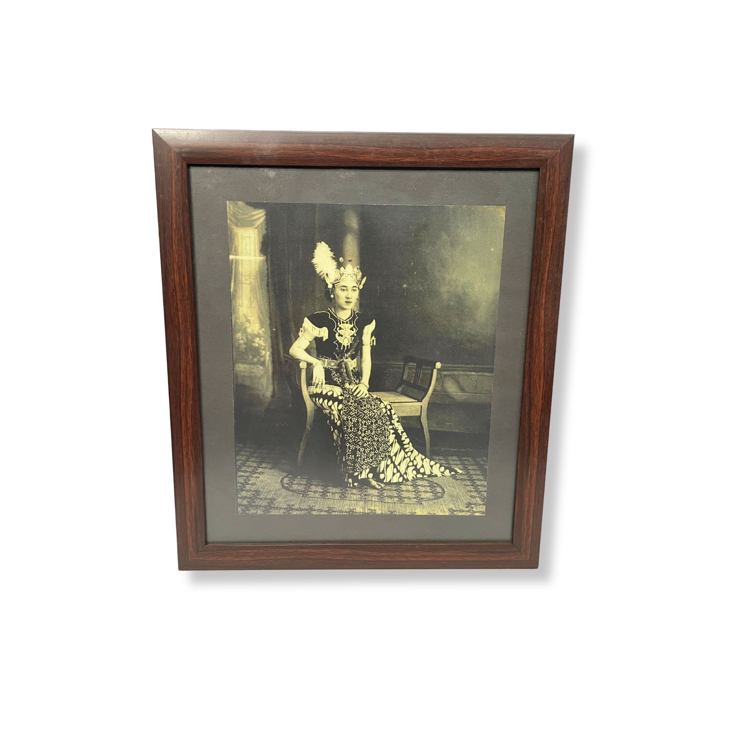 ANTIQUE FRAMED COLLECTIBLE OLD PHOTOGRAPH